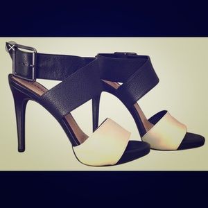 Gianni Bini Sommer Platform Sandal